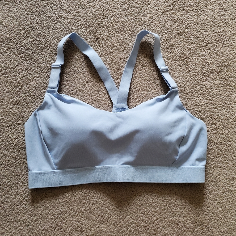 NWOT- Old Navy Lightweight Sports Bra in Icy Blue (Medium)